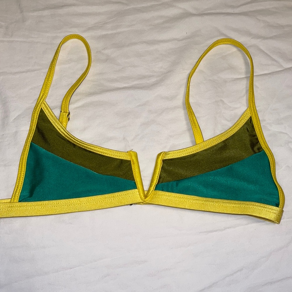 Bathing suit top